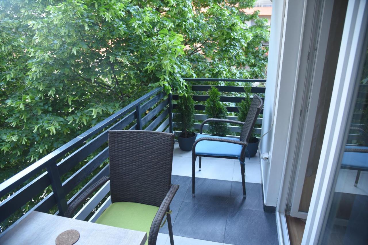 Dekart Apartment Ni Exterior foto