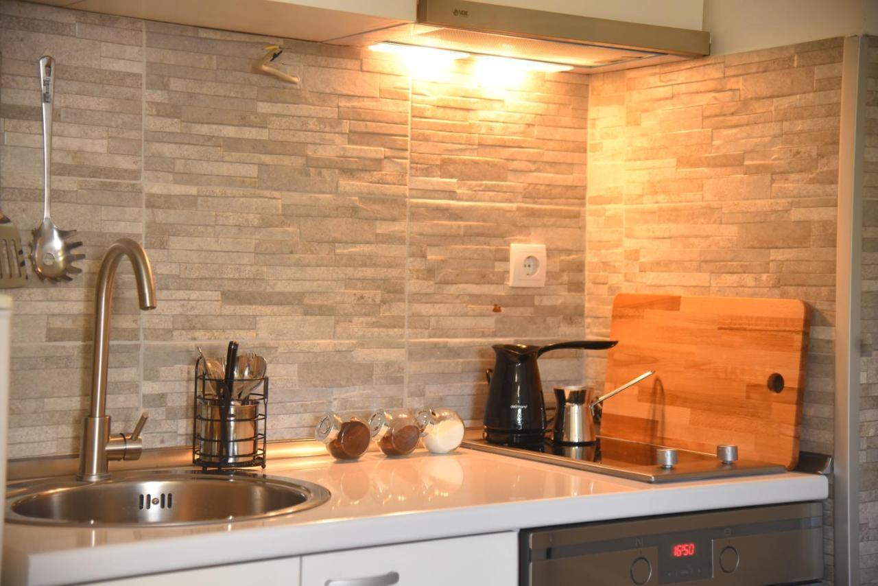 Dekart Apartment Ni Exterior foto